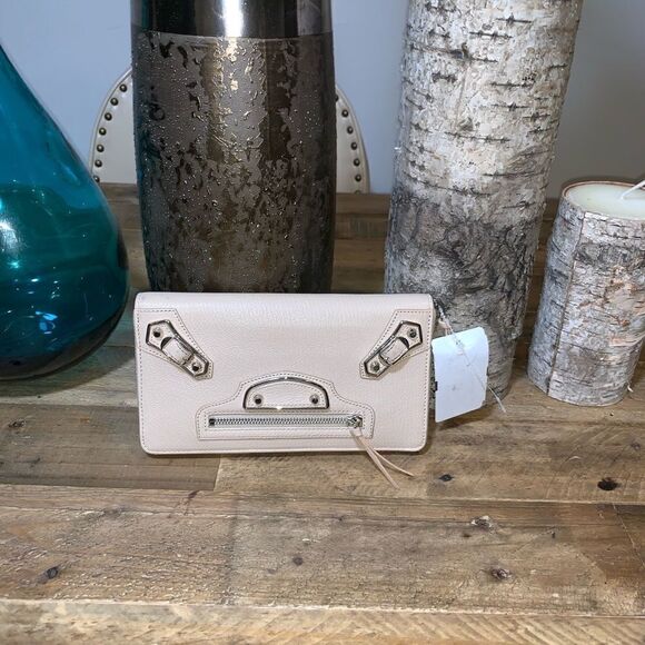 Balenciaga Arena Leather Continental Wallet - Picture 1 of 6